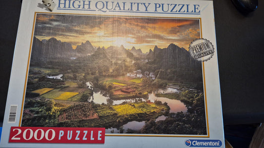 Clementoni High Quality Puzzle – Berglandschaft bei Sonnenuntergang – 2000 Teile – vollständig