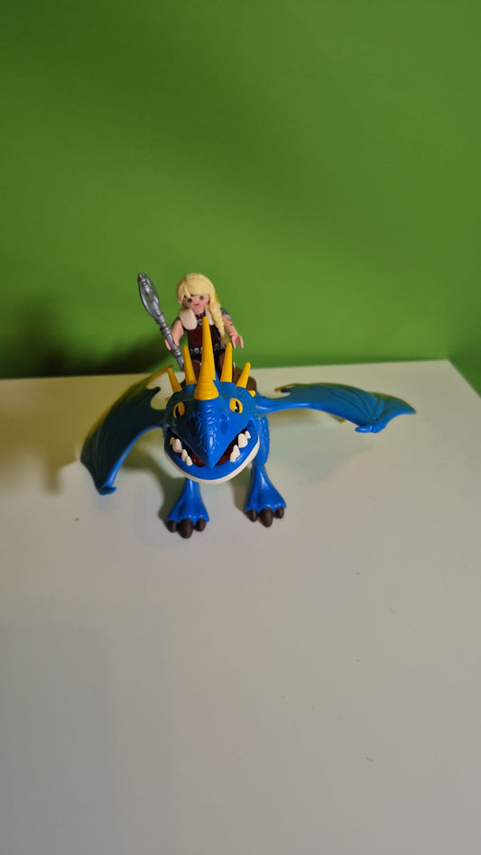 PLAYMOBIL Dragons 9247 – Astrid und Sturmpfeil – unvollständig – ohne Originalkarton & Anleitung